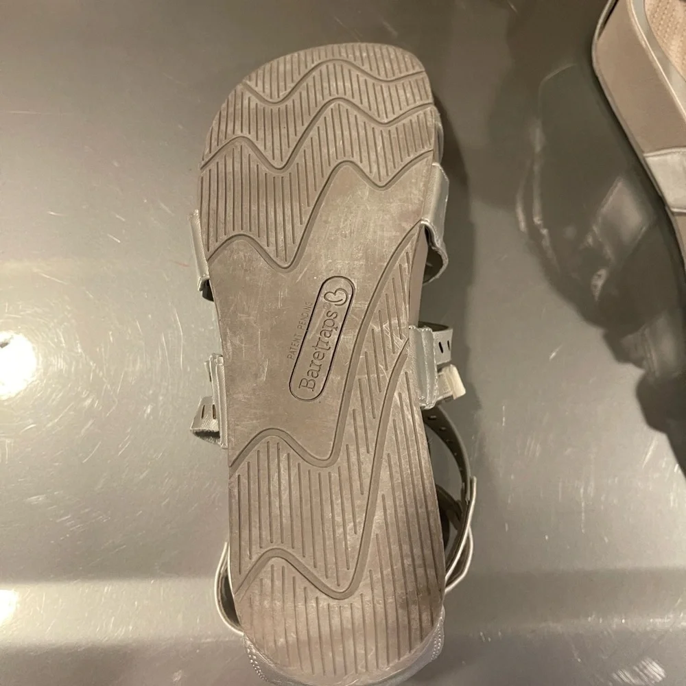 Baretraps women’s silver gladiator sandals 7.5 - Picture 6 of 6